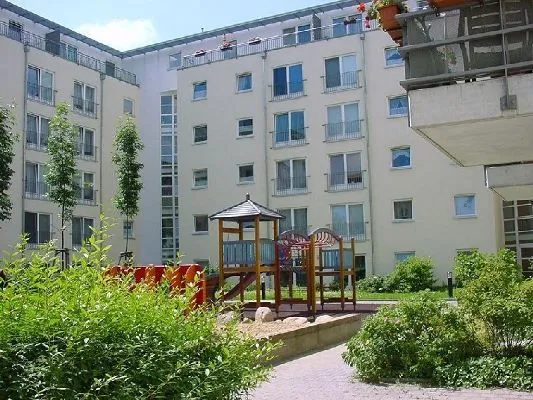 Fanny-Zobel-Str.  8,  2.OG, LI — photo 1